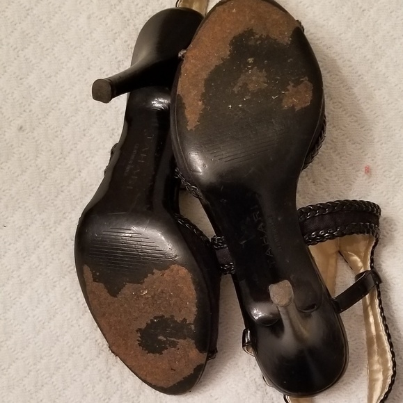 Heels - Picture 3 of 3